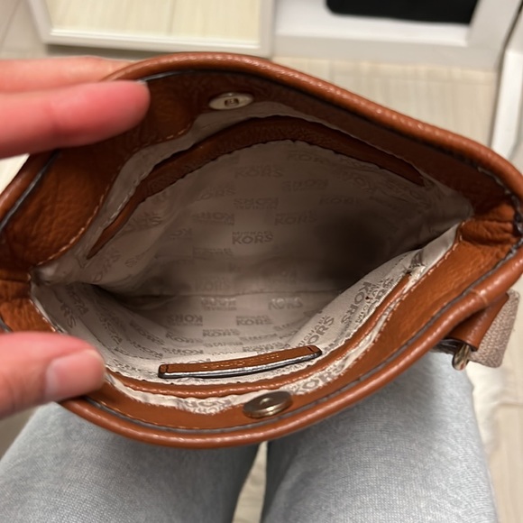 Crossbody bag. Used but good condition. Beautiful camel brown. - Picture 3 of 6